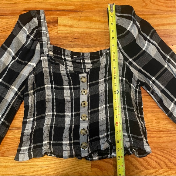 American Eagle Cropped Plaid Top - Picture 8 of 9